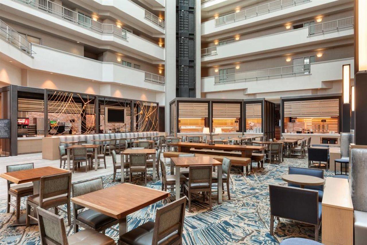 Embassy Suites By Hilton Monterey Bay Seaside Exterior photo