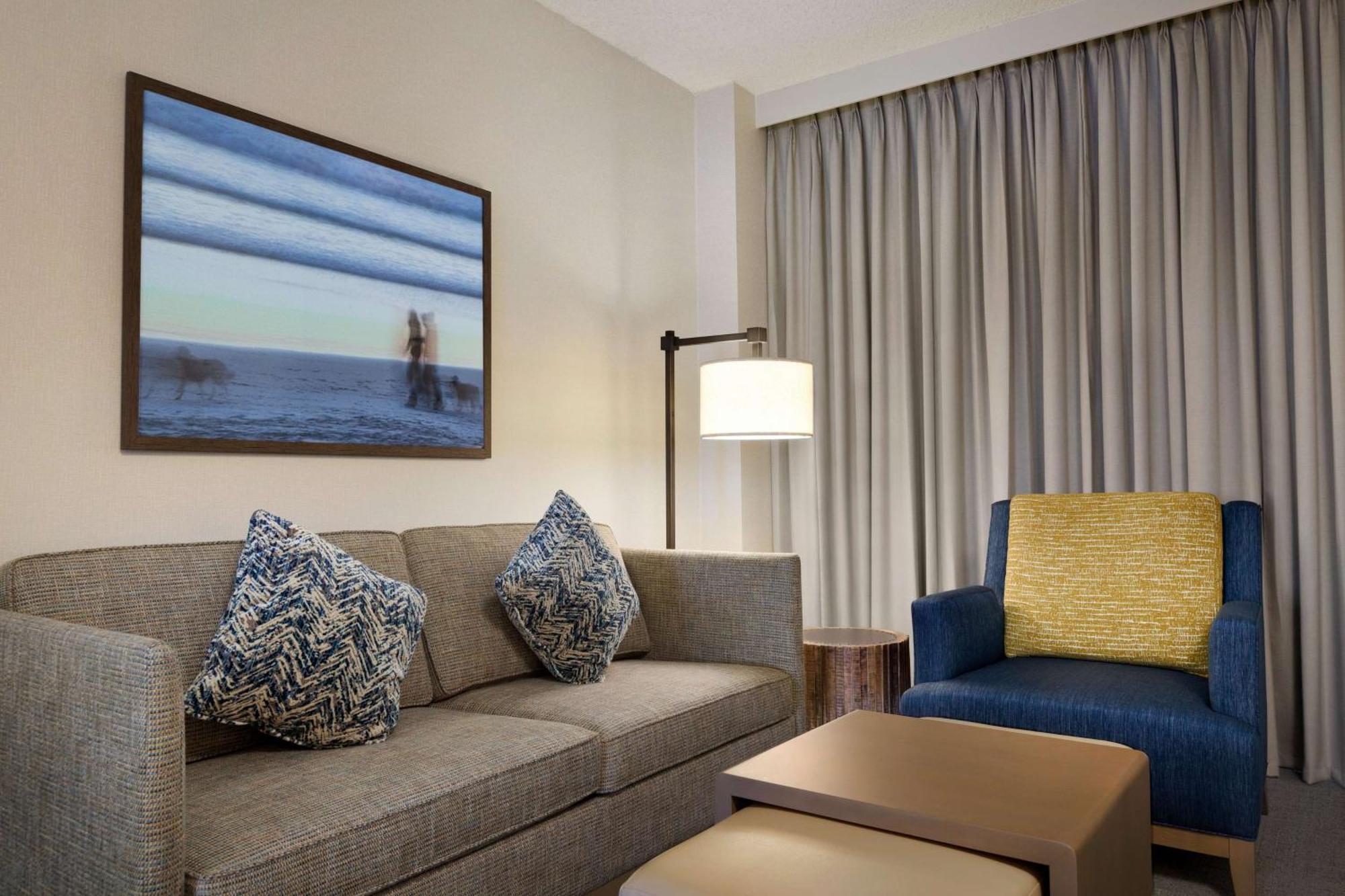 Embassy Suites By Hilton Monterey Bay Seaside Exterior photo